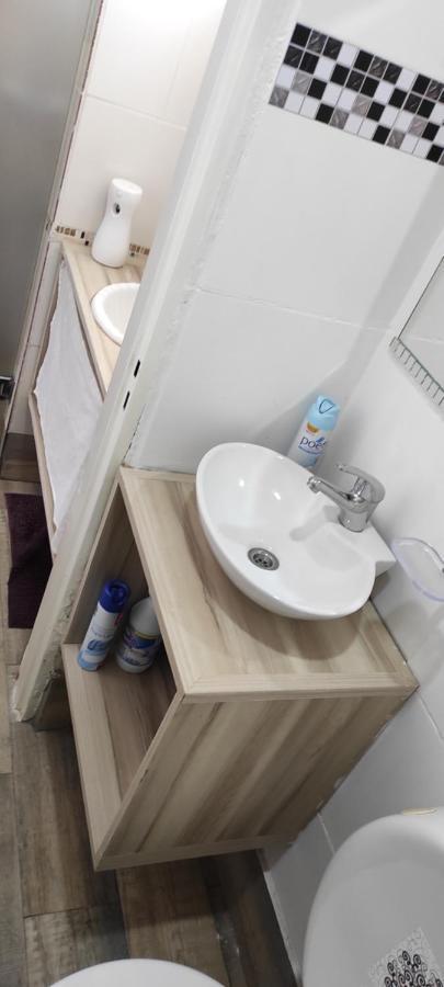 Ezeiza 2 Monoambiente Privado A 15 Minutos Del Aeropuerto Opcional Tranfer Desde Y Hacia El Aeropuerto De Ezeiza Las 24 Horas Pet Friendly Exteriör bild