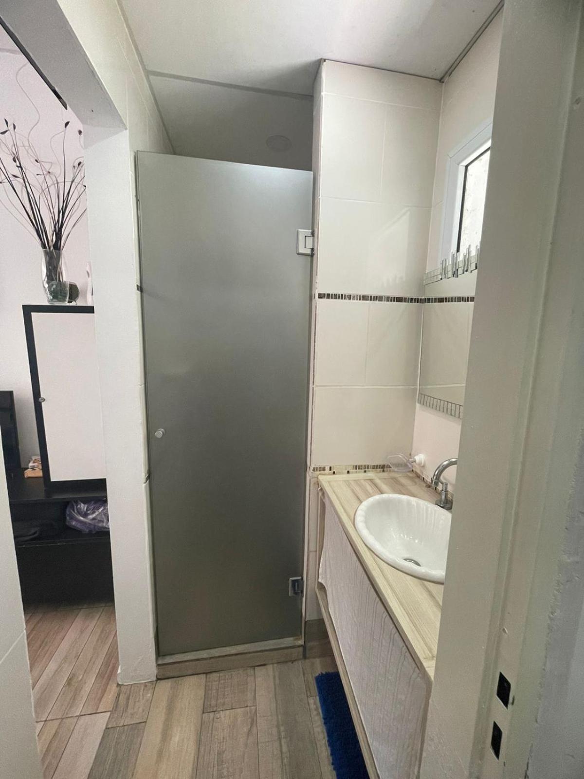 Ezeiza 2 Monoambiente Privado A 15 Minutos Del Aeropuerto Opcional Tranfer Desde Y Hacia El Aeropuerto De Ezeiza Las 24 Horas Pet Friendly Exteriör bild
